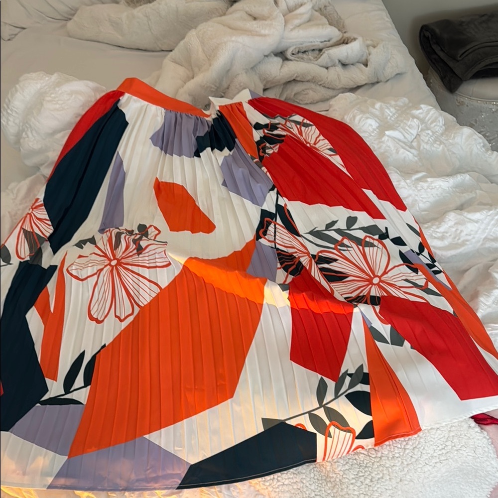 chicwish .com skirt. never worn